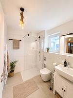 Badezimmer - Ferienwohnung Traumzeit Residenz Olpenitz - Top-Hundeurlaub