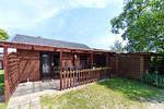 Außenansicht des charmanten Ferienbungalows Seestern im ruhigen Ostseebad Loddin - Ferienwohnung Reimann - Top-Hundeurlaub