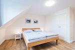 Schlafzimmer - Haus Muschelsucher, Dünenstraße 44, App. 2 - Top-Hundeurlaub
