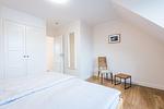 Schlafzimmer - Haus Muschelsucher, Dünenstraße 44, App. 2 - Top-Hundeurlaub