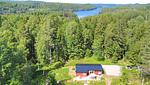 Luftaufnahme der Stuga Haget in der Seenlandschaft von Dalsland - Stuga Haget - Top-Hundeurlaub