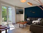 Wohnzimmer - Pension Hirschburg Ferienhaus 12 - Ribnitz-Damgarten - Top-Hundeurlaub