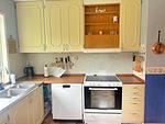 Moderne Küche mit Backofen im Hus Gillberga - Hus Gillberga - Top-Hundeurlaub