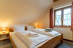 Schlafzimmer - Landhaus Liebheimelig, Deichblick - Top-Hundeurlaub