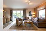 ein großes Ecksofa mit Platz für alle - Ferienhaus Ahorn - Top-Hundeurlaub