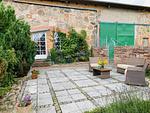 gemütlich draußen sitzen - Feldsteinscheune Kaeselin - Top-Hundeurlaub