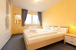 gemütliches Schlafzimmer - Mirabelle App. 01 EG/L - Top-Hundeurlaub