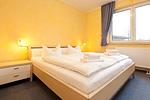 2. gemütliches Schlafzimmer - Mirabelle App. 01 EG/L - Top-Hundeurlaub