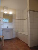 Badezimmer mit Badewanne - Albatros App. 02 EG/R - Top-Hundeurlaub