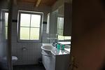 Waschtisch und WC - Ferienhaus Jabel 29 - Top-Hundeurlaub