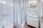 helles Bad mit Dusche - Haus Diana - Blaumeise - Top-Hundeurlaub