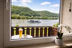 Ferienwohnung direkt am Rhein – Wasserblick & hundefreundlich, nahe Loreley - Top-Hundeurlaub
