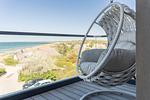 Balkon mit Hängesessel und Meerblick - Strandwohnung 02 - Buhne 12 - Top-Hundeurlaub