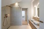 Modernes Badezimmer mit eleganter Dusche - Strandwohnung 01 - Buhne 12 - Top-Hundeurlaub