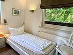 Schlafzimmer - Landhaus Reiherweg, Whg. 2 - Top-Hundeurlaub