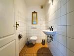 Gäste WC mit kleinem Waschbecken - Krischan - Ruhige Ferienwohnung unweit vom Meer - Top-Hundeurlaub