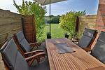 Terrasse - Freundliche Ferienwohnung direkt hinter dem Deich - Top-Hundeurlaub