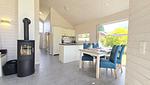 Wohnzimmer - Ferienhaus "Kiek Ut" im Ferienpark Holm an der Ostsee - Top-Hundeurlaub