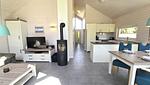 Wohnzimmer - Ferienhaus "Kiek Ut" im Ferienpark Holm an der Ostsee - Top-Hundeurlaub