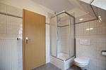 Badezimmer mit Duschkabine - Wohnung 13 - Top-Hundeurlaub