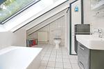 oberes Badezimmer - Haus 31b - Top-Hundeurlaub