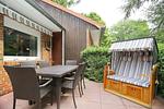 Terrasse mit Sitzecke und Strandkorb - Haus 31b - Top-Hundeurlaub