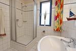 Badezimmer mit Dusche - Wohnung 02-1 - Top-Hundeurlaub