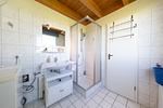 Badezimmer - Ferienhaus  Nordertill 01 - Top-Hundeurlaub