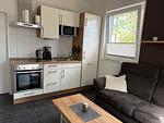 Küche / Küchenzeile - Birkenhain Apartment 1 - Lastering Ferienhäuser & Apartments - Top-Hundeurlaub