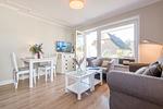 Wohnzimmer - Haus Norderstrasse 61, Whg. 6 - Top-Hundeurlaub