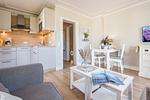 Wohnzimmer - Haus Norderstrasse 61, Whg. 6 - Top-Hundeurlaub