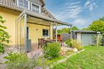 Fassade / Eingang - Ferienhaus Wiesenblick mit Kamin, Terrasse, Badewanne und Dusche - Top-Hundeurlaub