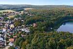 Vogelperspektive - Ferienhaus Wiesenblick mit Kamin, Terrasse, Badewanne und Dusche - Top-Hundeurlaub