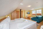 Schlafzimmer - Ferienwohnung Holtz 4 mit Grillplatz, E-Lade Station und Liegewiese - Top-Hundeurlaub