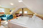 Schlafzimmer - Ferienwohnung Holtz 4 mit Grillplatz, E-Lade Station und Liegewiese - Top-Hundeurlaub
