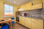 Küche / Küchenzeile - Ferienwohnung Holtz 4 mit Grillplatz, E-Lade Station und Liegewiese - Top-Hundeurlaub