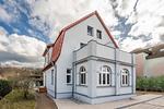 Fassade / Eingang - Ferienwohnung Holtz 4 mit Grillplatz, E-Lade Station und Liegewiese - Top-Hundeurlaub