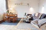 Herzstück des Hauses: Der helle und gemütliche Wohn-/Essbereich - Ferienhaus an der Au - Top-Hundeurlaub