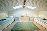 Schlafzimmer mit 2 Einzelbetten (90 x 200 cm) im 1. OG - Klüterkammer - Top-Hundeurlaub