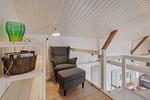Galerie mit Lesesessel und Blick über den Wohnbereich - Klüterkammer - Top-Hundeurlaub