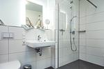 Badezimmer - Ferienwohnung Meereskieker Olpenitz - Top-Hundeurlaub