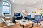 Wohnzimmer - Ferienwohnung Bernstein in der Villa Rex Sellin - Top-Hundeurlaub