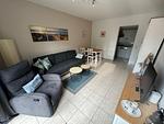 moderne Sitzgruppe im Wohnbereich mit Sessel - UG-Buche - Top-Hundeurlaub