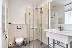 Badezimmer - Ferienwohnung Muschel in der Villa Rex Sellin - Top-Hundeurlaub