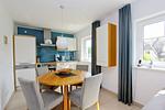 Küche / Küchenzeile - FeWo28-7: strandnah,Balkon,Sauna,Pool - Top-Hundeurlaub