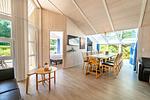 mit Blick ins Wohnzimmer - Ferienhaus 09 - Top-Hundeurlaub