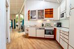 Küche mit Backofen und Spülmaschine - Ferienhaus 12 - Top-Hundeurlaub