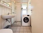 Badezimmer mit Dusche und Waschmaschine - Ferienhaus 13 - Top-Hundeurlaub