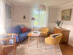 Gemütliches Wohnzimmer mit Sofa und Sesseln im Fina Bohult Landhus - Fina Bohult Landhus - Top-Hundeurlaub