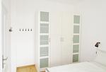 Schlafzimmer - Blick auf Villa Baltic Fewo 1 - Top-Hundeurlaub